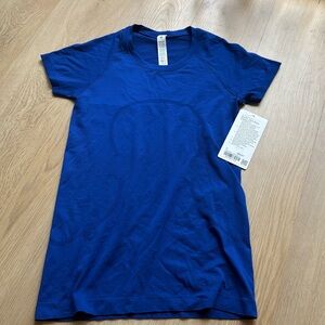 NEW lululemon swiftly tech short sleeve 6